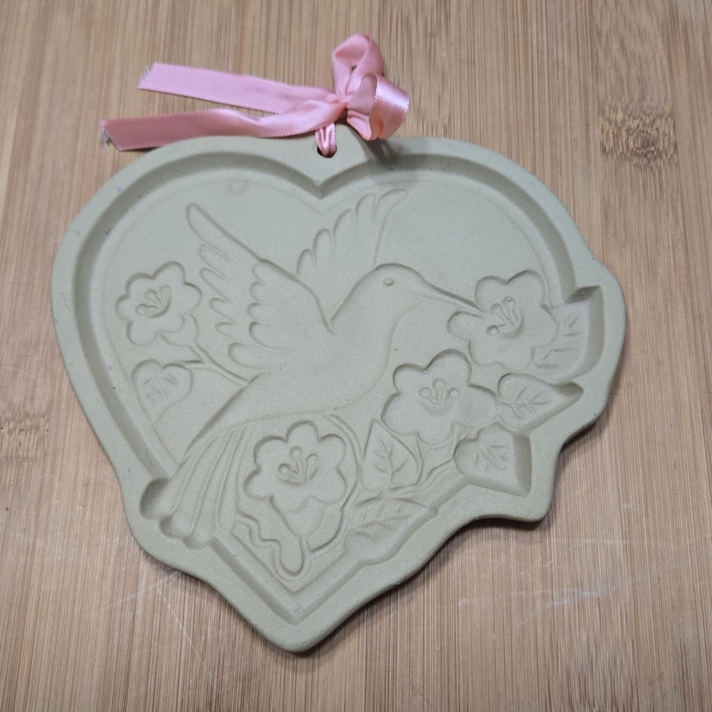 Brown Bag Cookie Art cookie cutter mold, heart shaped with hummingbird flowers